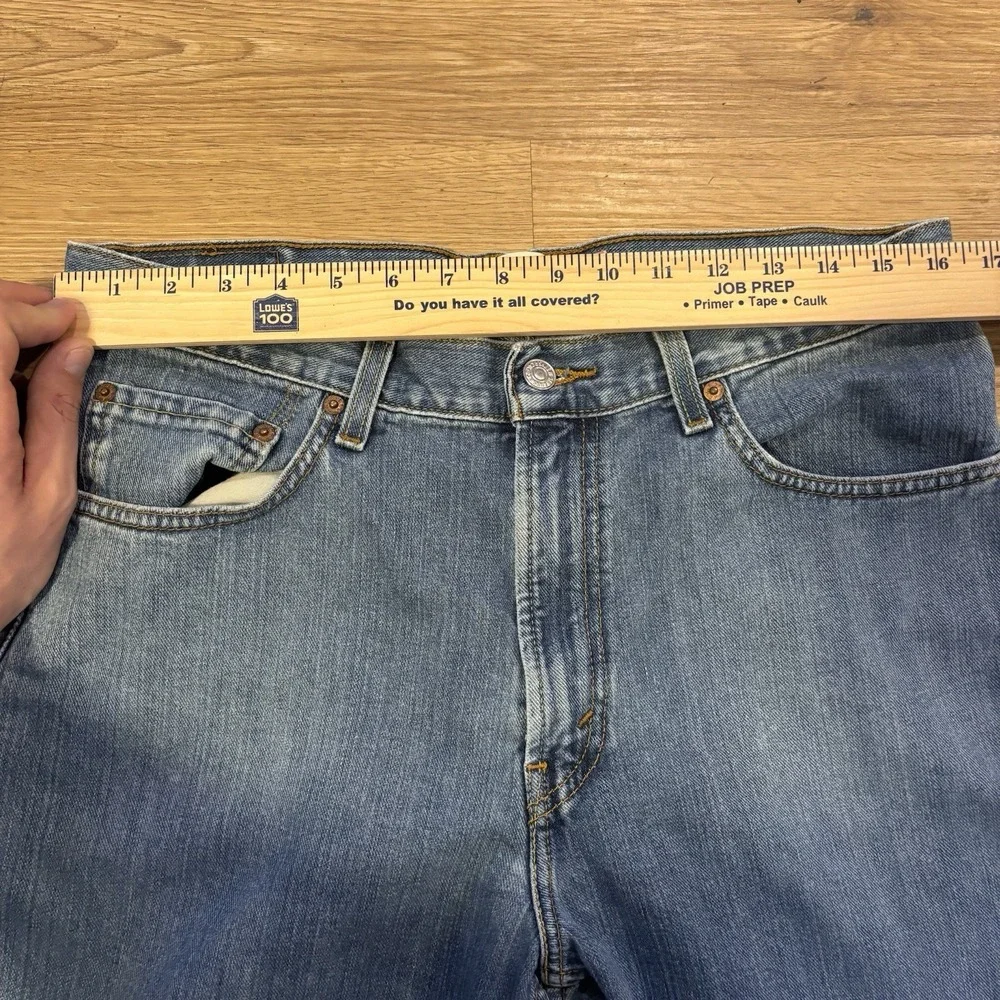 Levis preowned good